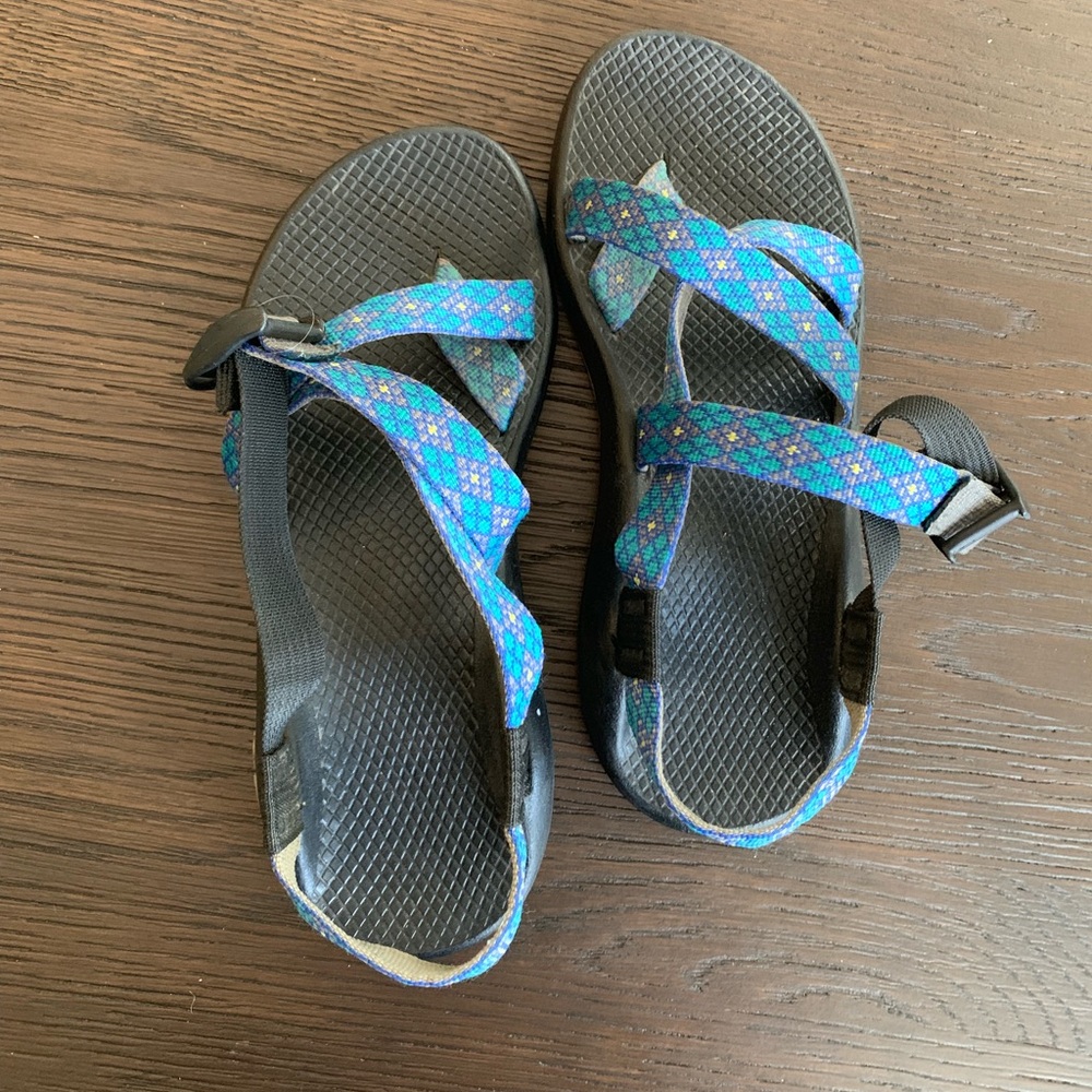 blue chacos